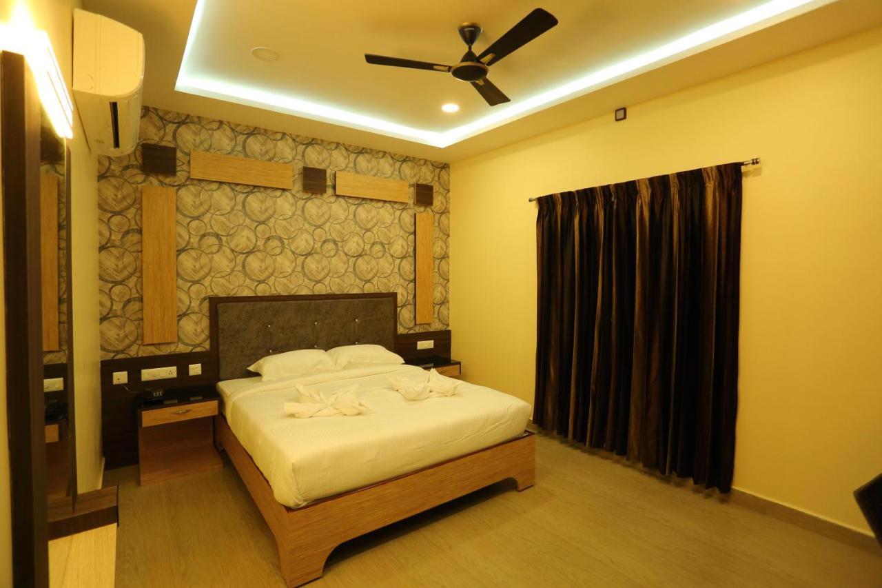 Vedha Residency Hotel Tiruvannamalai Exterior photo